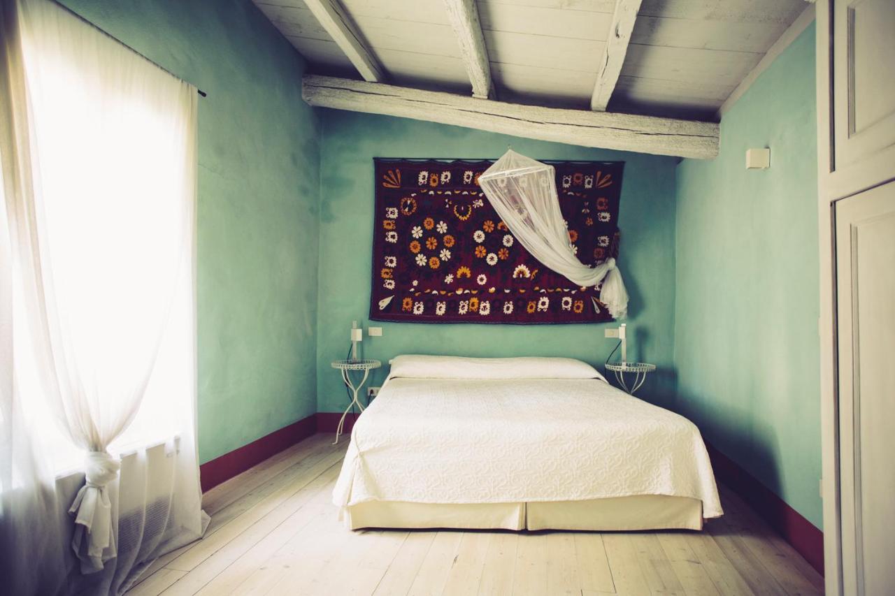 Turchi Farm - Della Luna & Antico Frantoio Bed and breakfast